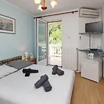 Alex Konukevi Baška