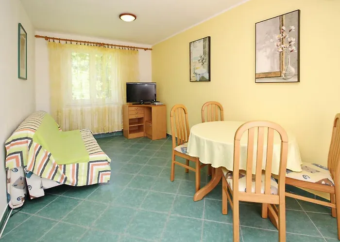 Alex Gostinjska kuća 3*