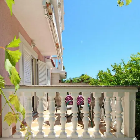 Alex Casa de hóspedes Baška